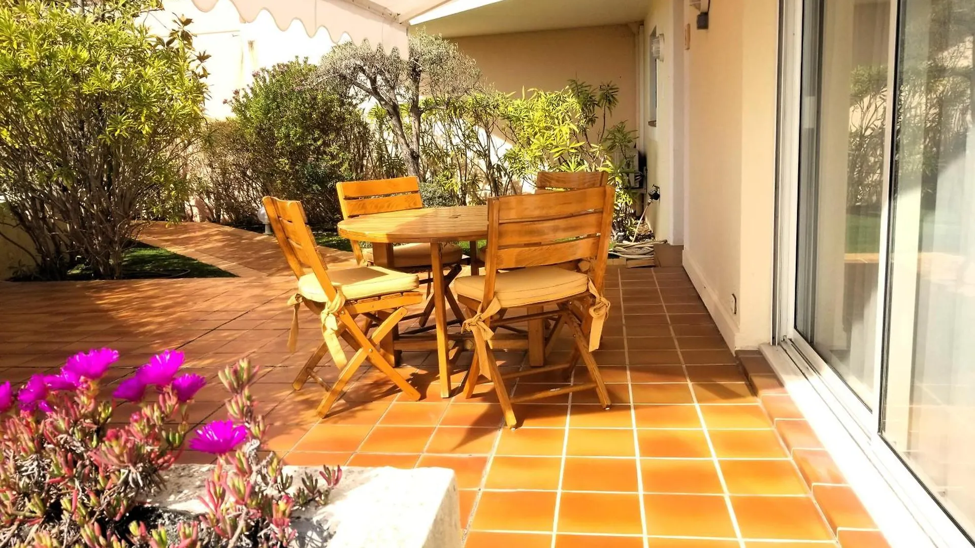 Appartement Orion Magnifique Vue Mer Et Montagne Mandelieu-la-Napoule France
